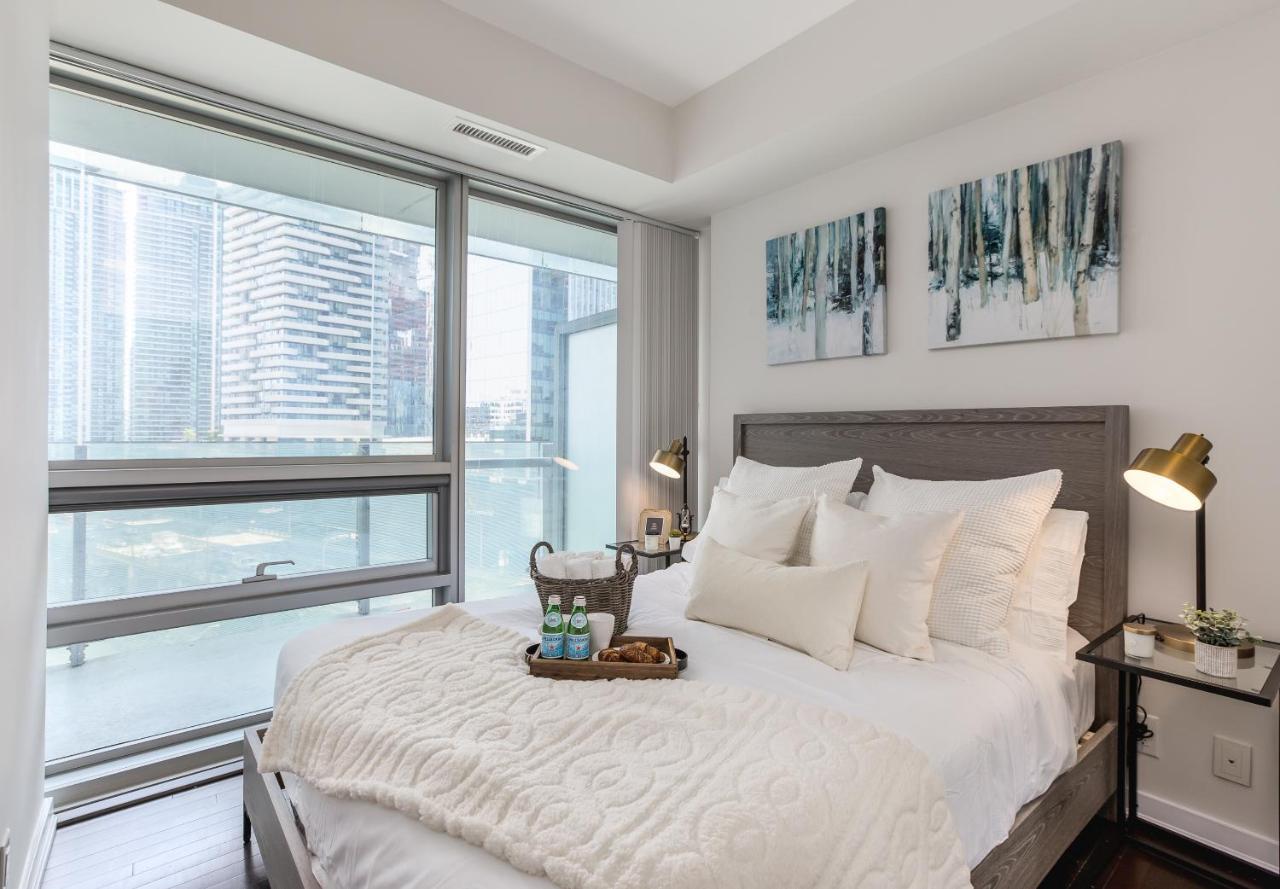 Condo Downtown, Cn Tower, Financial District Toronto Exteriör bild