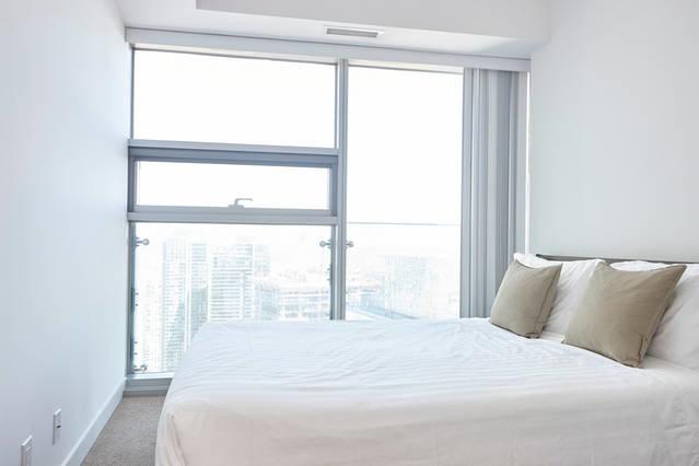 Condo Downtown, Cn Tower, Financial District Toronto Rum bild