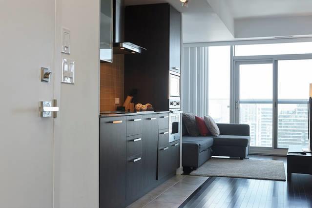 Condo Downtown, Cn Tower, Financial District Toronto Rum bild