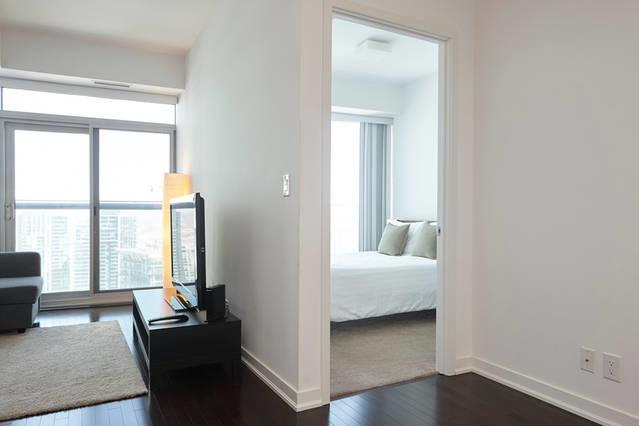 Condo Downtown, Cn Tower, Financial District Toronto Rum bild