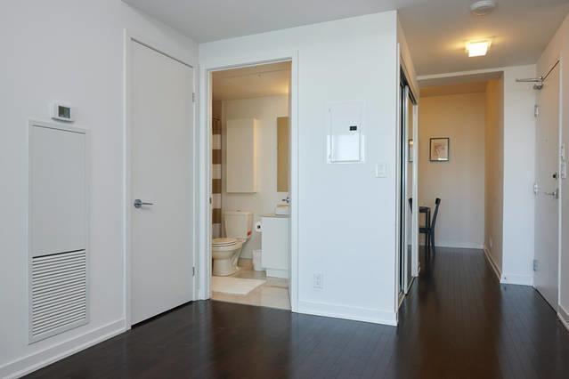 Condo Downtown, Cn Tower, Financial District Toronto Rum bild